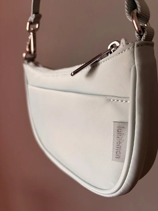 Lululemon city essentials mini shoulder bag - Picture 5 of 5